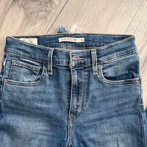 LEVI’s High-Rise Straight Size 26